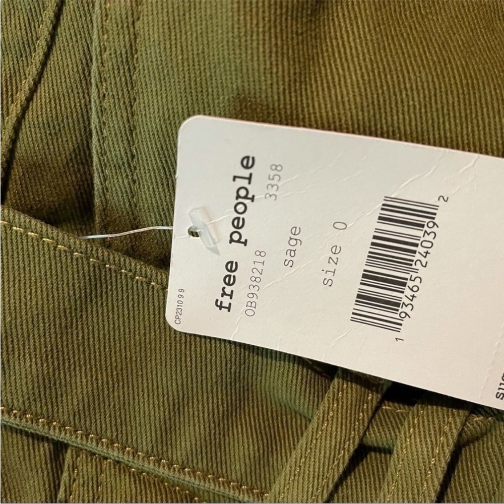Free people 🌹🌹Olive Green Belted Women's Shorts - Picture 10 of 17
